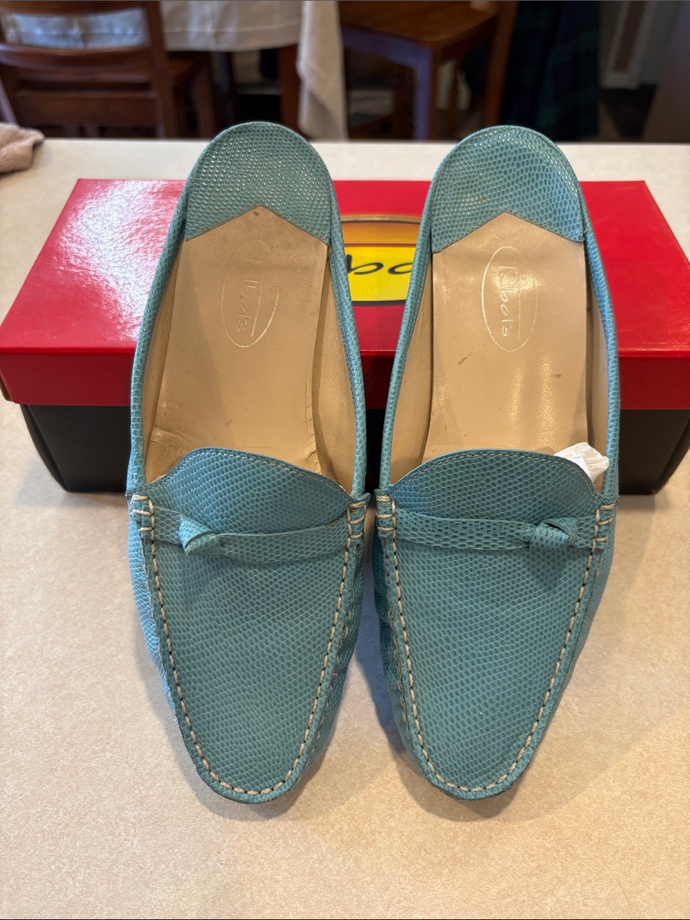 Talbots Women’s Teal/ Blue Textured Leather Slip-On Loafers size 8 medium